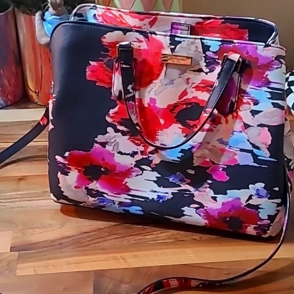 Kate Spade Watercolor Purse, Like New!